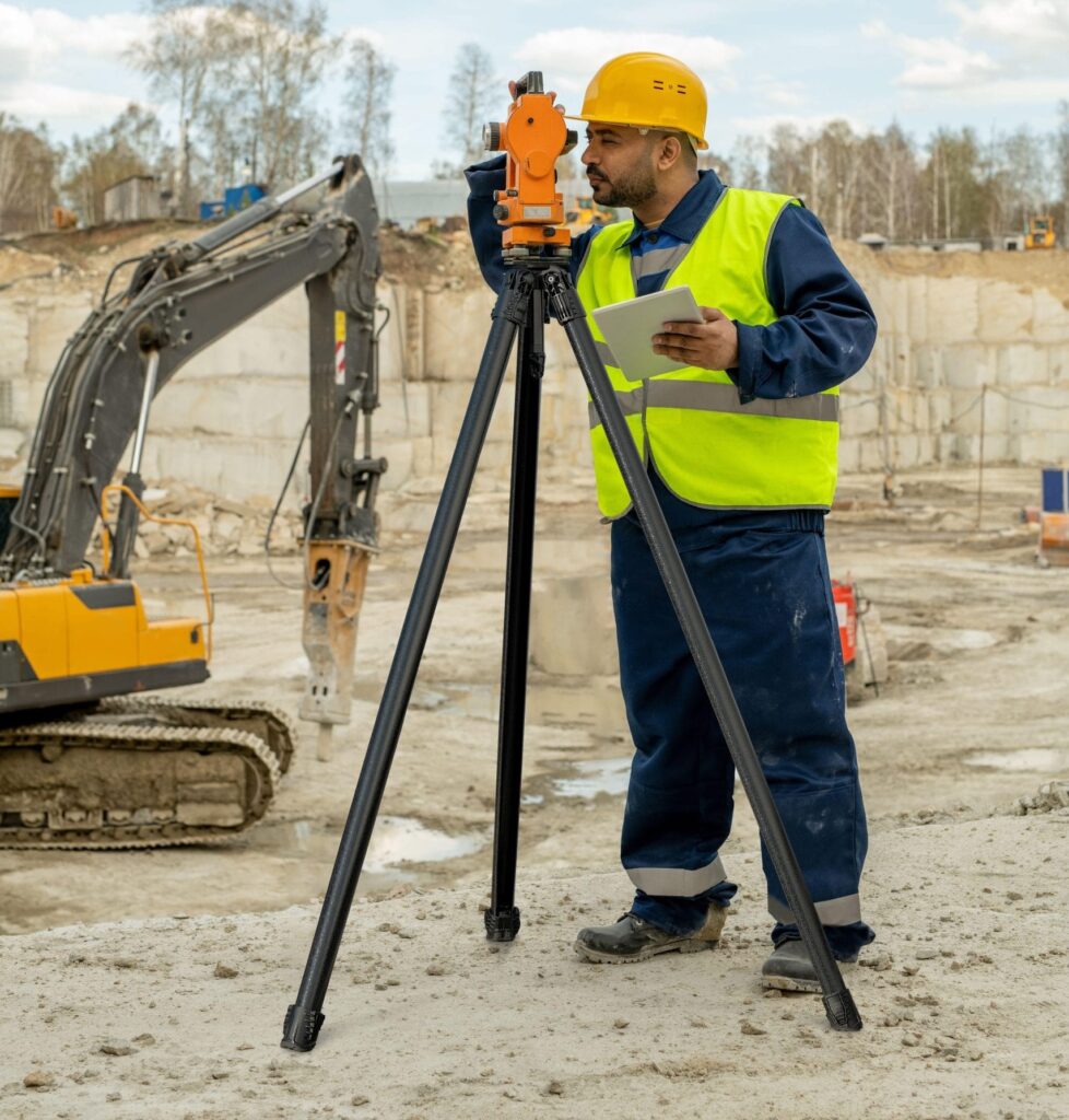 System 30: Industrial Compact Tripod