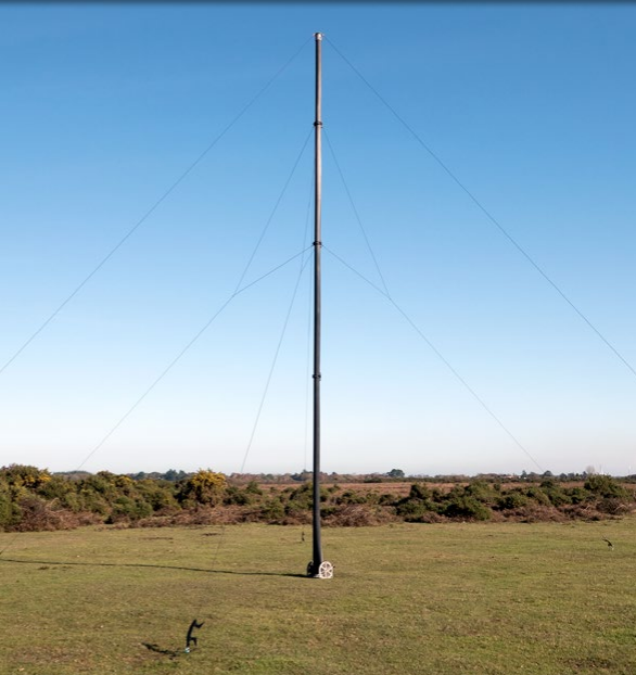 Deployed System 100 mast with CGC system in field